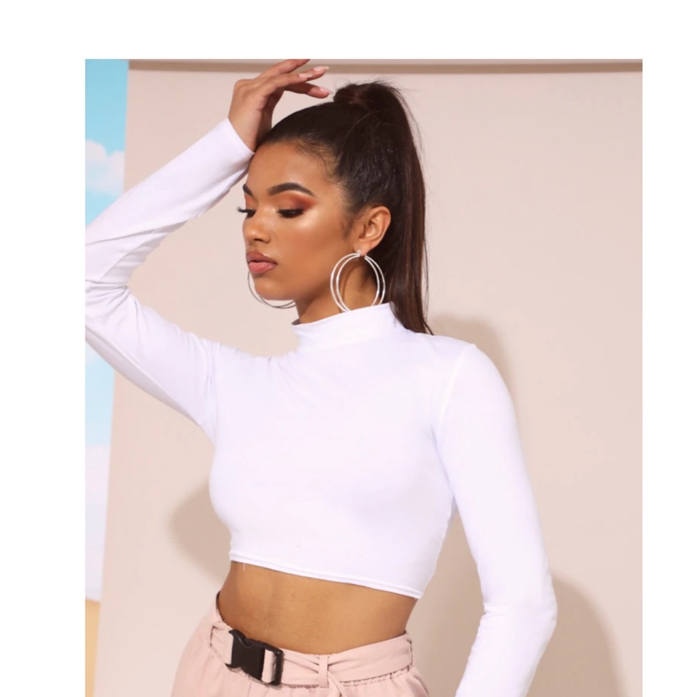 White Long Sleeve Crop Top